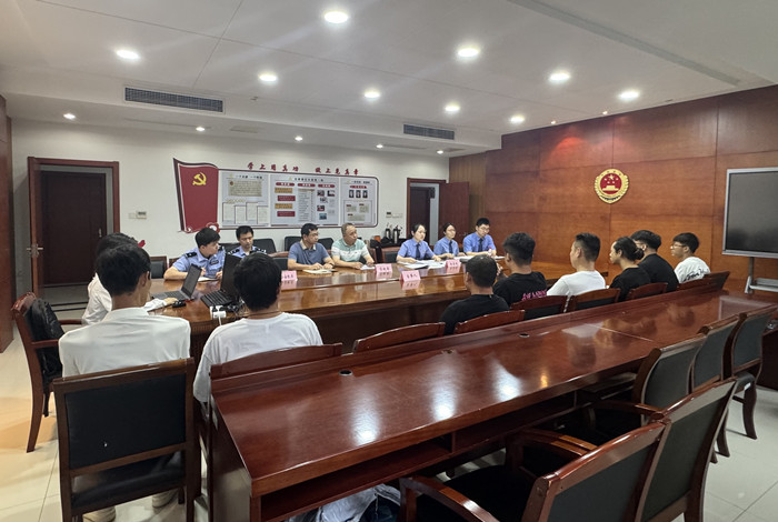 五部动态:部门联动,共同促成生态环境损害赔偿磋商方案落地副本.jpg